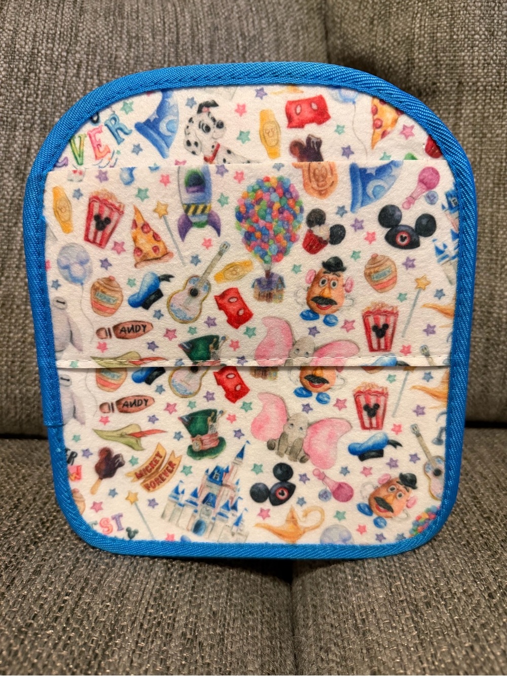 Disney print Loungefly organizer - Picture 2 of 3